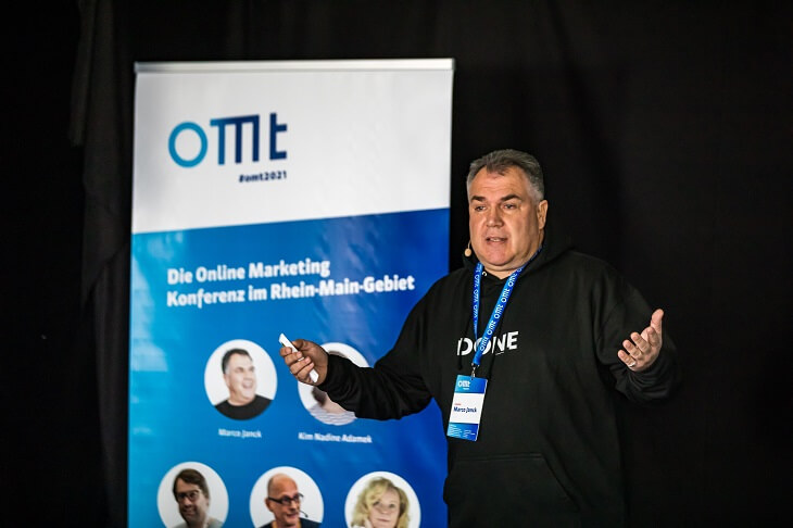 Marco Janck mit seinem Vortrag zu "Gamification" beim OMT 2021