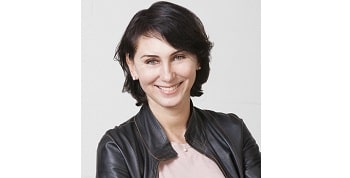  Joanna Piekos